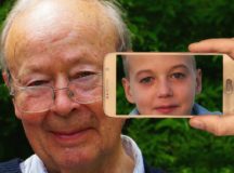 Face Child Youth Old Man Boy Age Smartphone