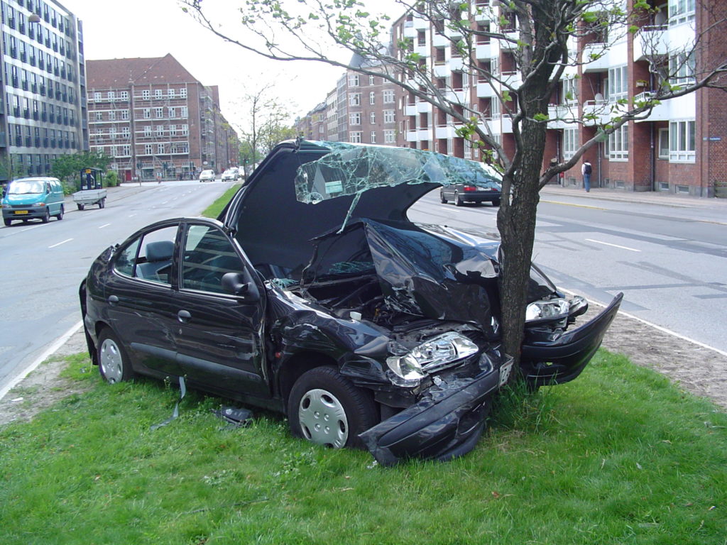 Have You Crashed Your Car on the Road? Here Are 5 Steps You Should Not Hesitate to Take
