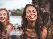 How to Achieve a Natural-Looking Smile